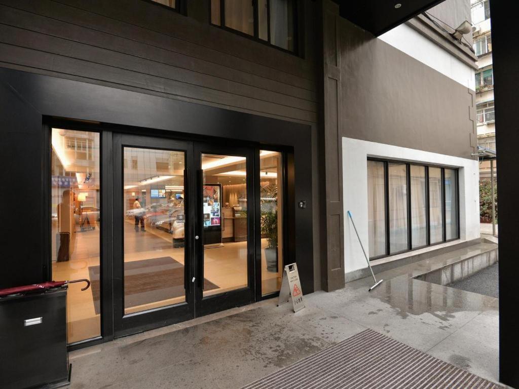 Home Inns Plus Shanghai Xujiahui Branch Eksteriør billede