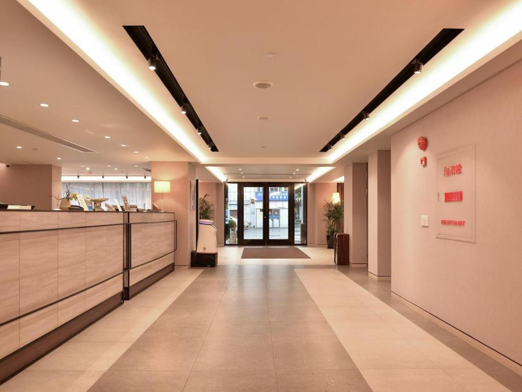 Home Inns Plus Shanghai Xujiahui Branch Eksteriør billede