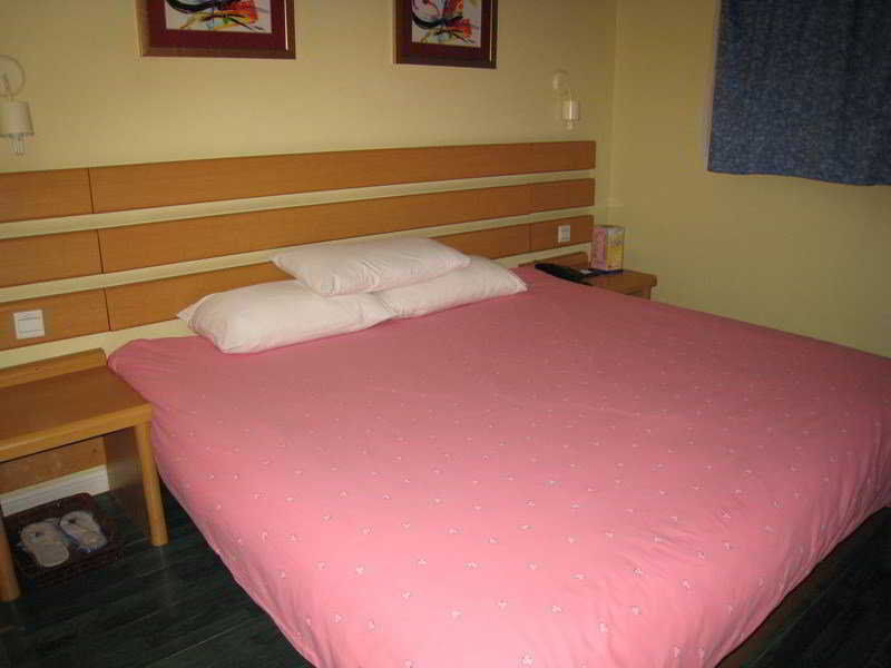 Home Inns Plus Shanghai Xujiahui Branch Eksteriør billede
